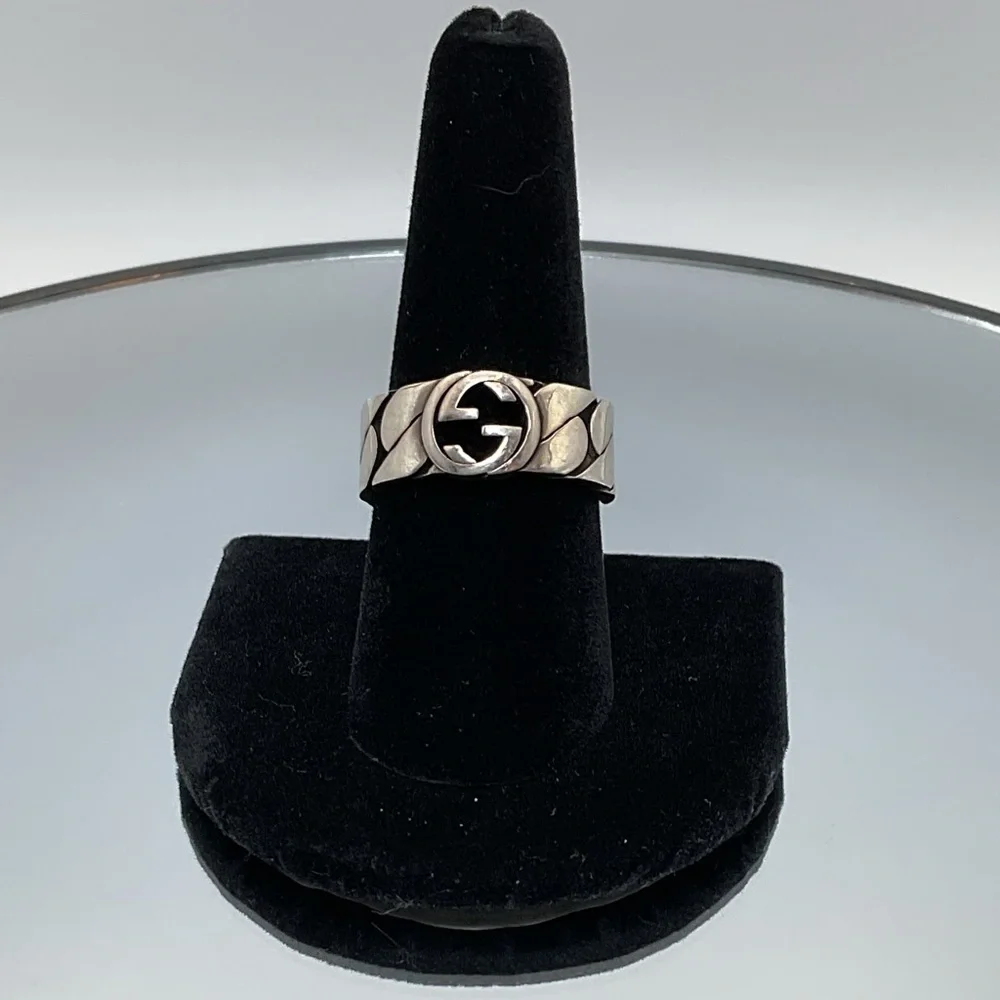 Gucci Interlocking G Band Ring